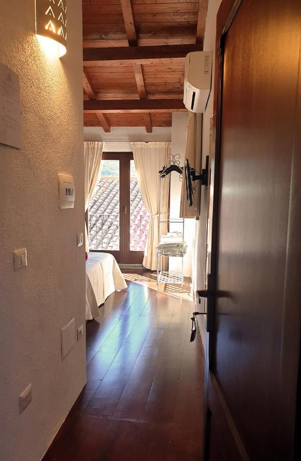 The Templars Guesthouse Santu Lussurgiu Bagian luar foto