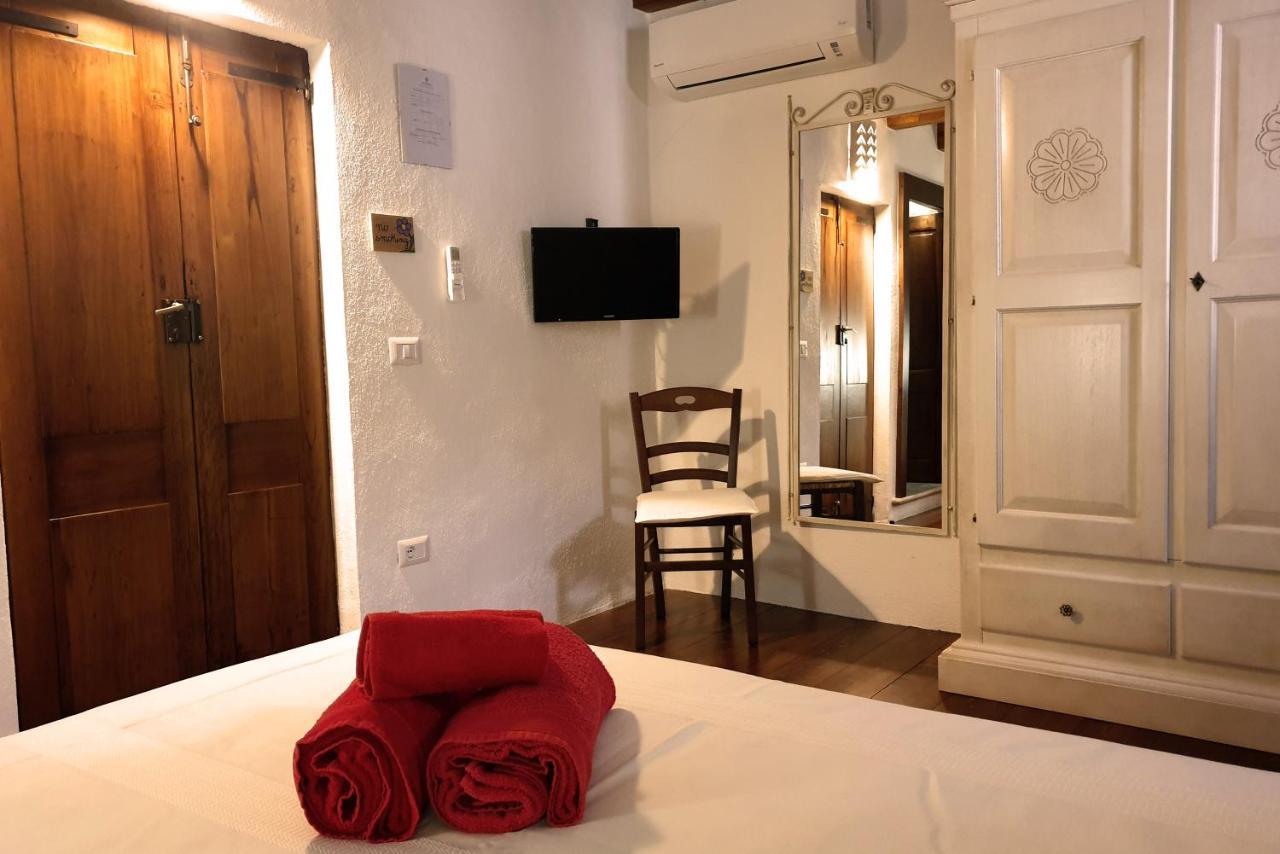 The Templars Guesthouse Santu Lussurgiu Bagian luar foto