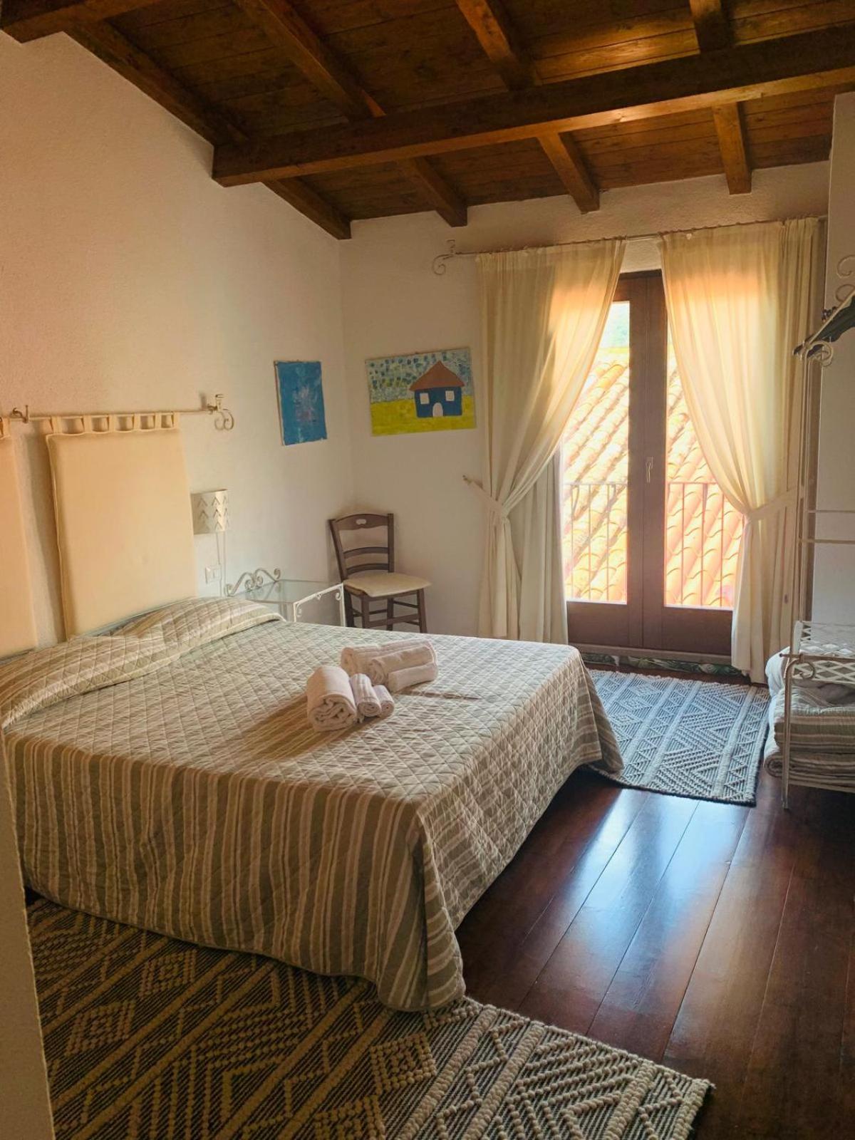The Templars Guesthouse Santu Lussurgiu Bagian luar foto
