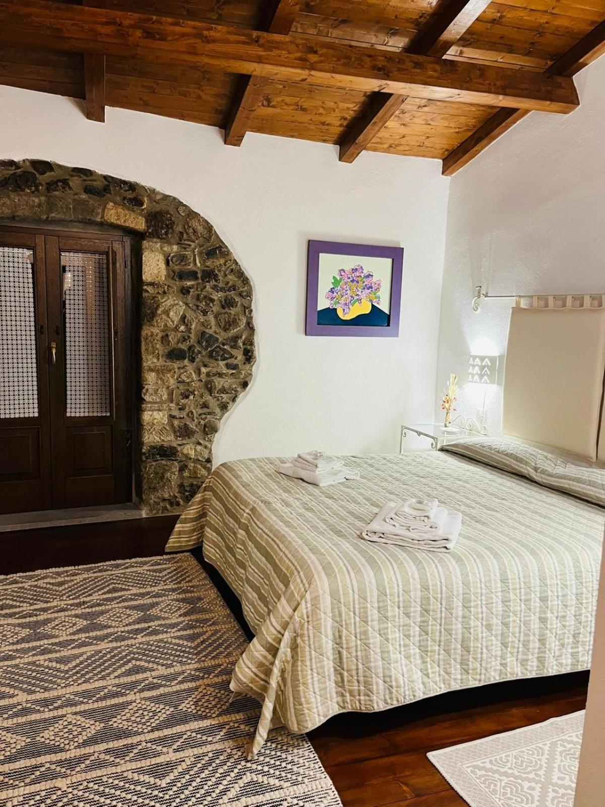 The Templars Guesthouse Santu Lussurgiu Bagian luar foto