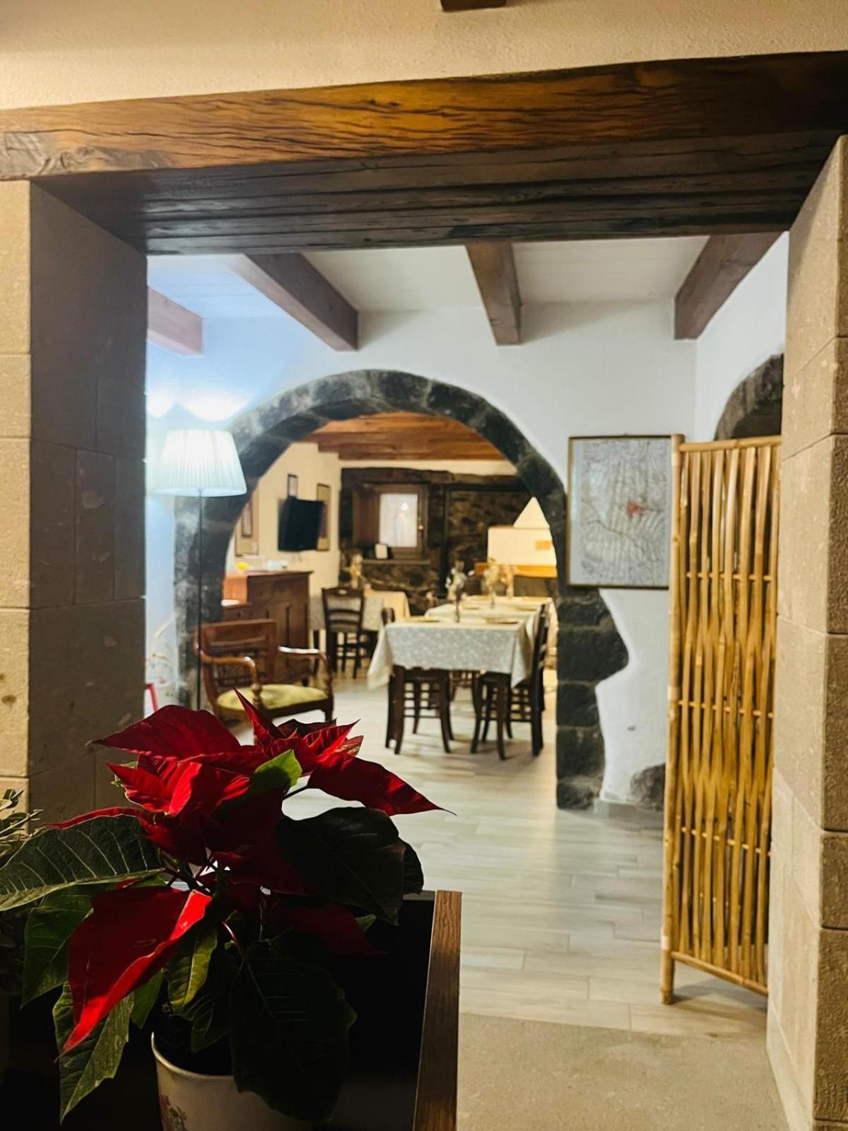 The Templars Guesthouse Santu Lussurgiu Bagian luar foto